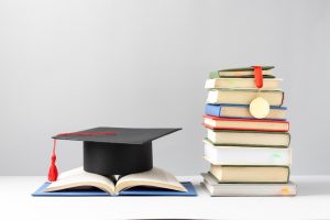 Umgestaltung der Hochschulbildung: Brückenschlag zwischen Akademie und Industriebedürfnissen